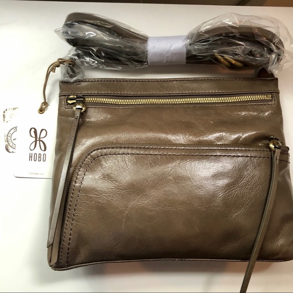 HOBO Handbags - Hobo Cassie Crossbody Bag